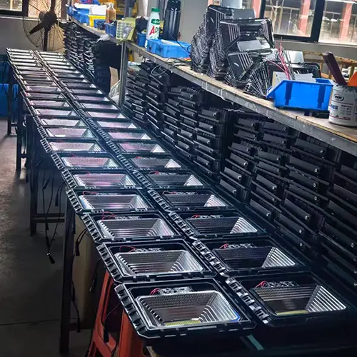 YiCheng Lighting LED assembly workshop