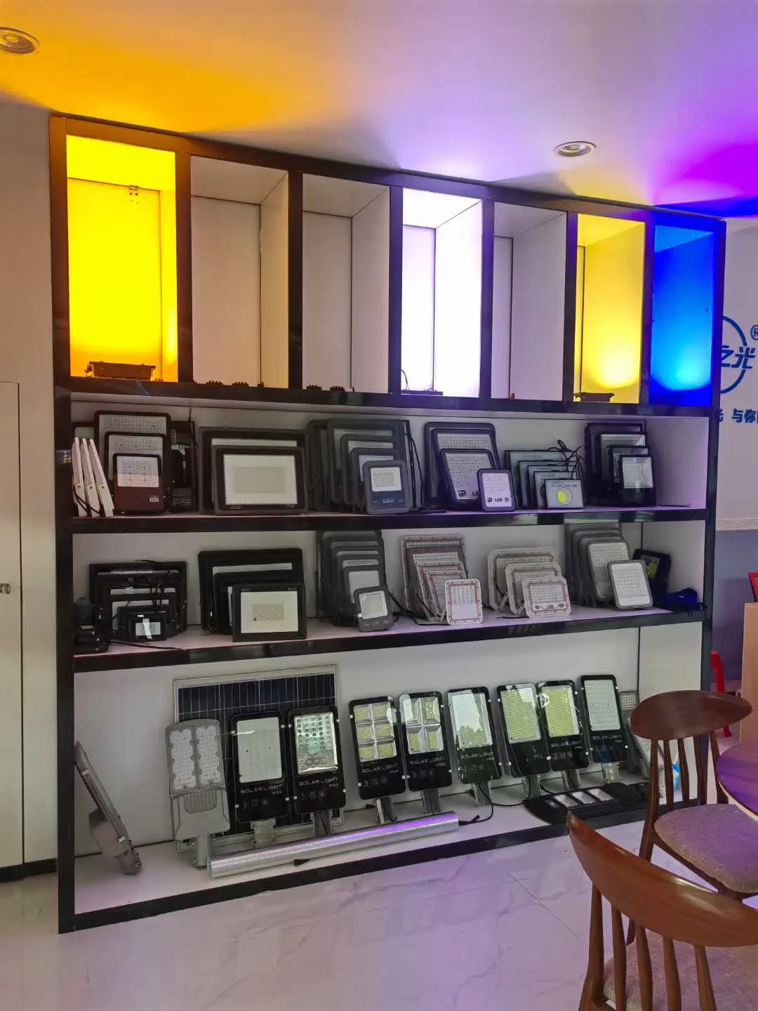 YiCheng Lighting showroom exhibition wall