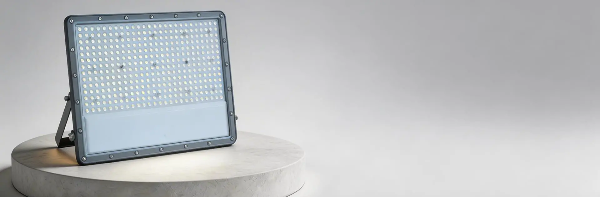 YiCheng Lighting - Professional LED Solutions